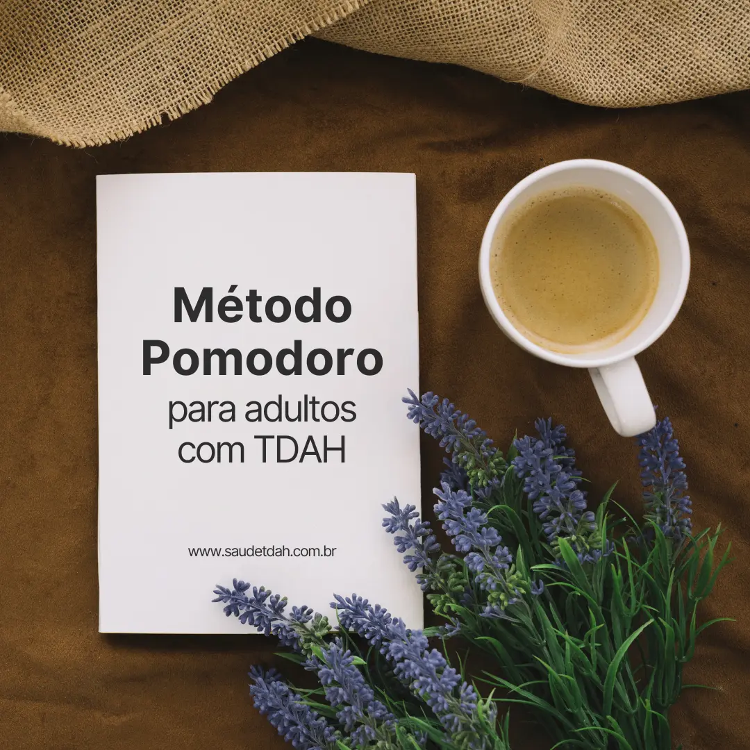 foto de cima da capa do e-book Método Pomodoro para adultos com TDAH ao lado de uma xícara de café